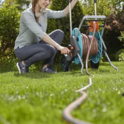 GARDENA - AquaRoll M CleverRoll Easy Slangenwagen - Maximaal 60 Meter - Inklapbare Zwengel -Exporteren Buiten Groen Winkel 799x1200 28